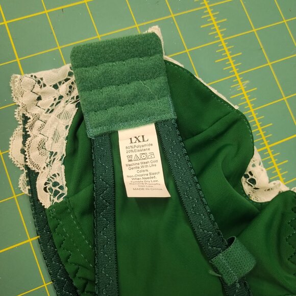 Shein Green & White Lingerie Set - Size 1X - Picture 6 of 6